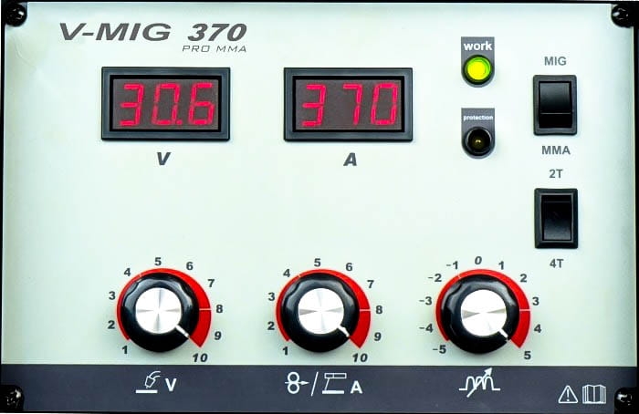 POLAUTOMAT SPAWALNICZY V MIG 370 IDEAL 370A 4X4 DIGITAL MMA (8).jpg