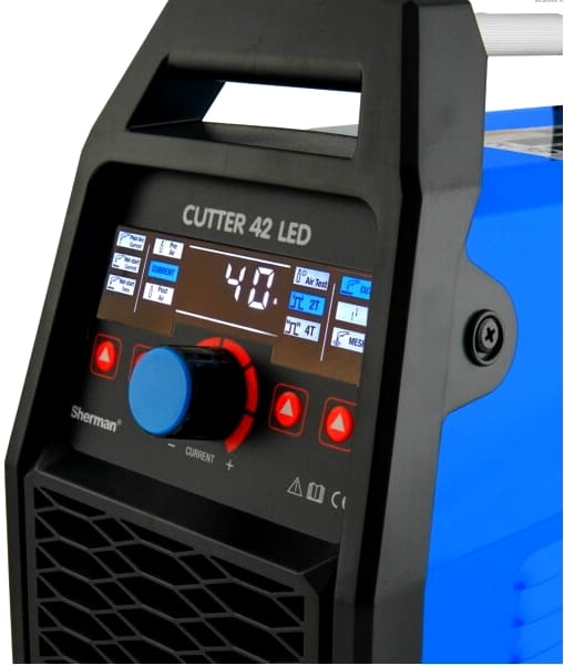 CUTTER-42-LED-panel-skos-2000-600x600.jpg