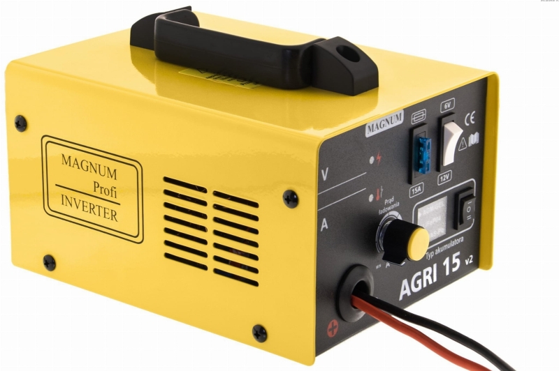prostownik-inwerterowy-magnum-agri-15-v2-6-12v-15a-230v-pb-agm-gel-lifepo4 (5).jpg